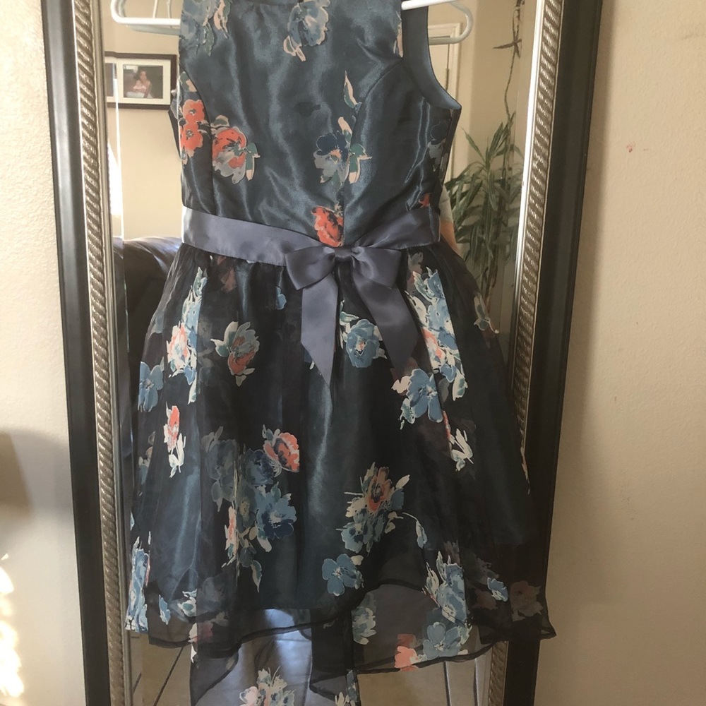 Girls drees